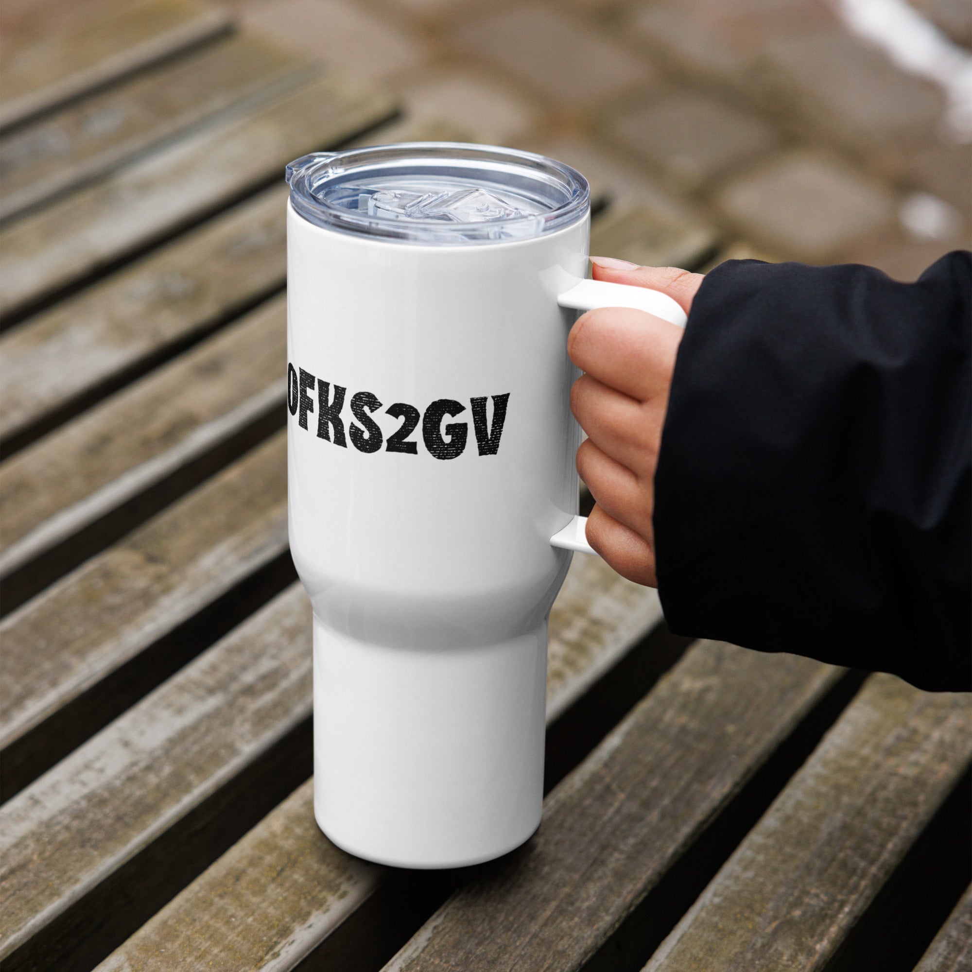0FKS2GV Travel mug with a handle